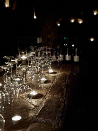 🍷Máte zájem o řízenou degustaci v našem sklepě? Jste firma, skupinka přátel nebo jen chcete strávit příjemný večer v...